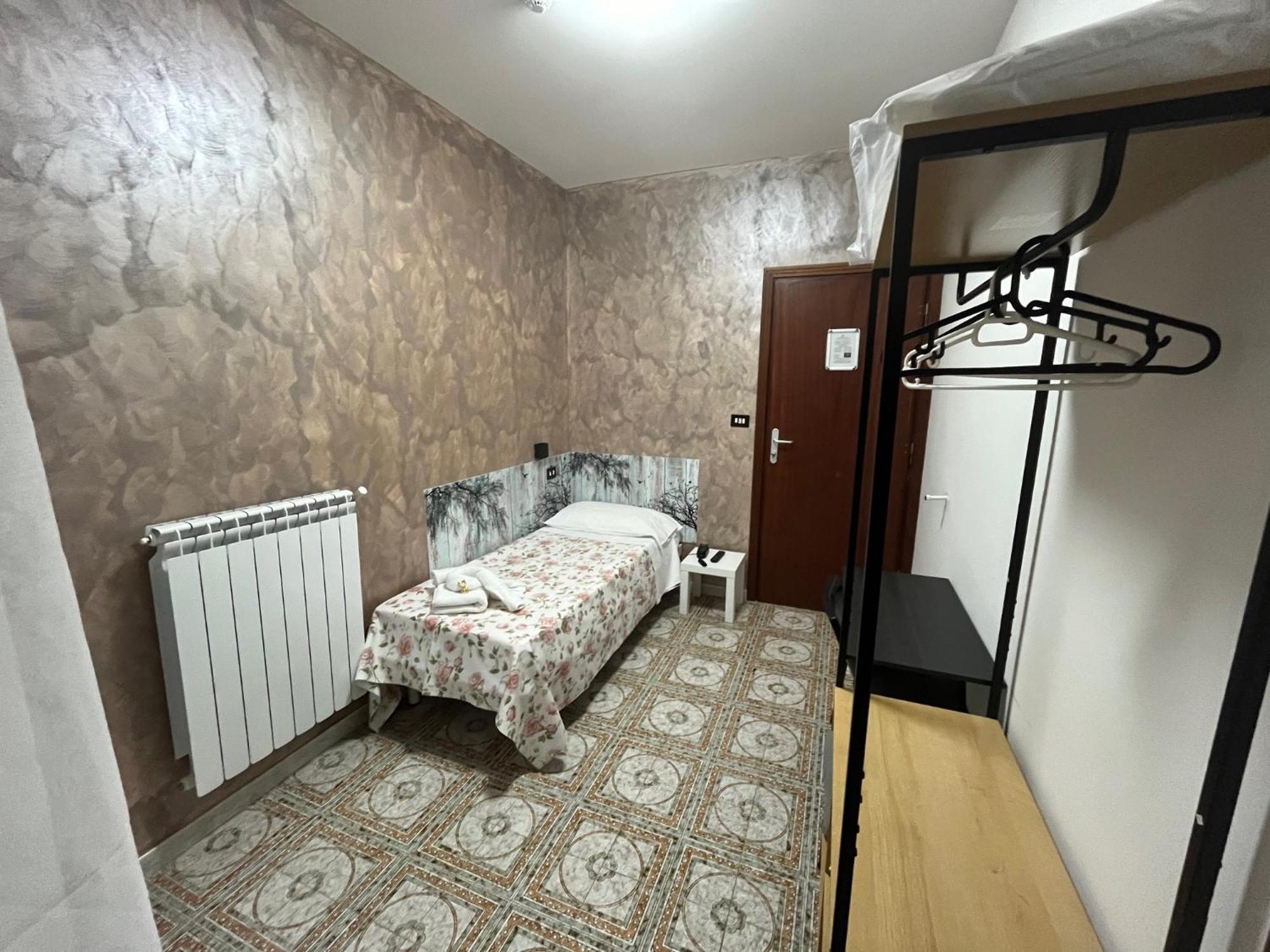 Triple Room Private Bathroom